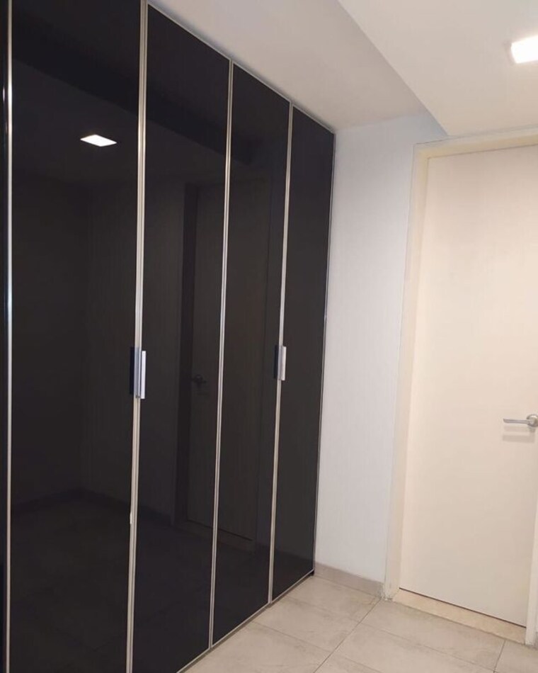Cupboard, panchshil-one-north 3.5 Bedroom 2800 Sq.Ft. Apartment In Magarpatta City Pune 10333689