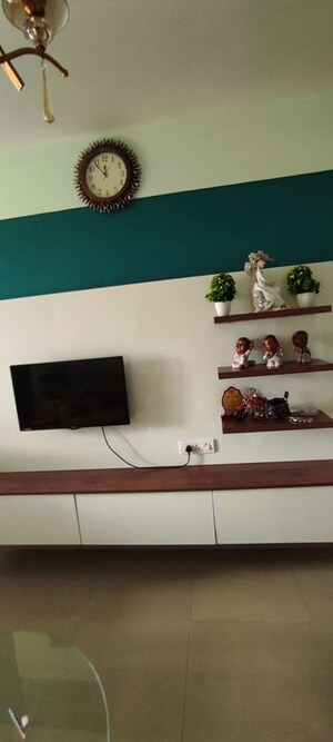 Furnished Amenities in 2.5 BHK Apartment at Puri Pratham, Sector 84 – for Sale