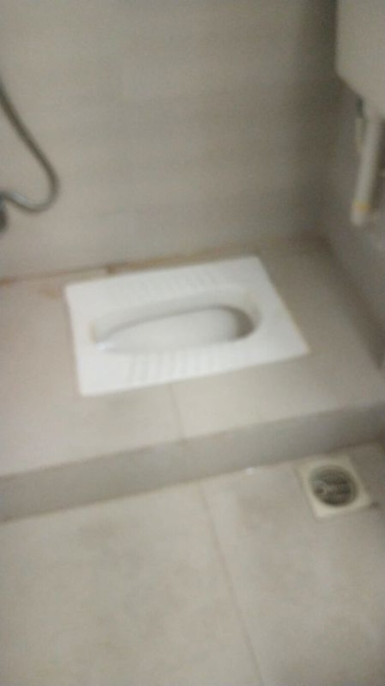 Bathroom, kshitij-chs 1 Bedroom 575 Sq.Ft. Apartment In Goregaon East Mumbai 10333703