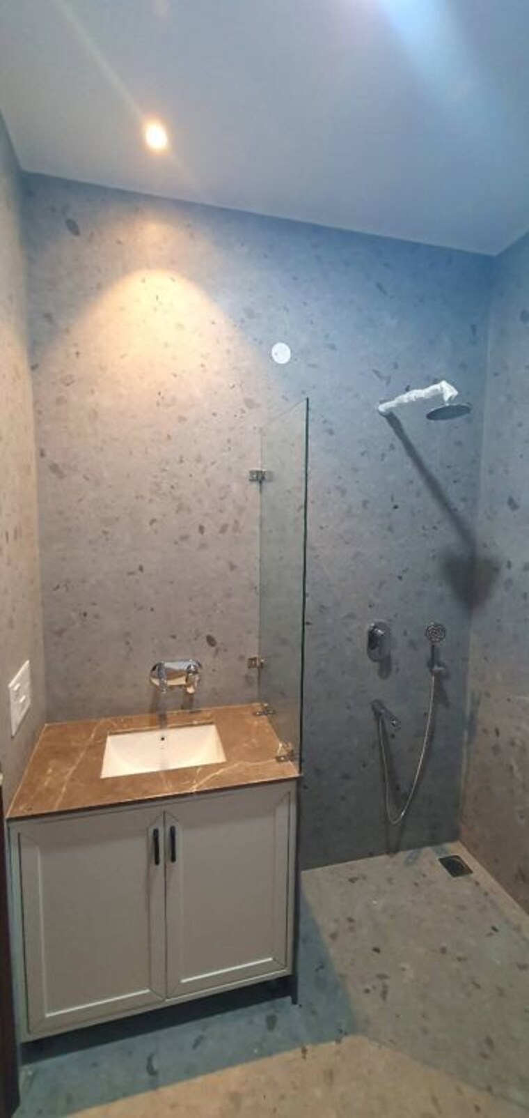 Bathroom, bliss-orra 3 Bedroom 1600 Sq.Ft. Apartment In Ambala Highway Zirakpur 10333713