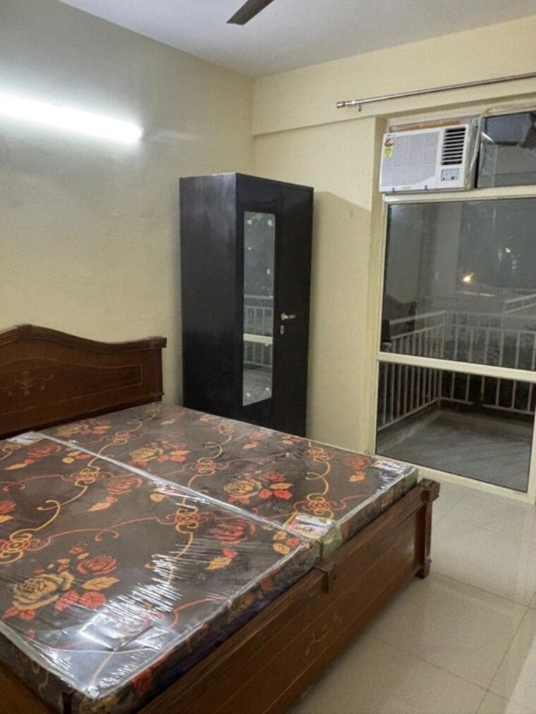 Bedroom, pyramid-altia 3 Bedroom 650 Sq.Ft. Apartment In Sector 70 Gurgaon 10333723