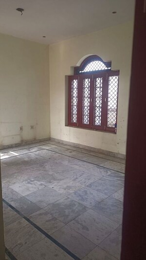 Room in 2 BHK Builder Floor at Indira Nagar – for Rent
