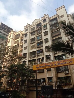 1 BHK Apartment For Sale in RNA Regency Park, Kandivali West