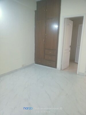 Room in 4 BHK Builder Floor at Unitech Woodstock Floors, Sector 50 – for Sale