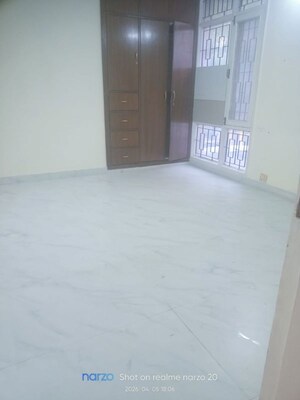 Room in 4 BHK Builder Floor at Unitech Woodstock Floors, Sector 50 – for Sale