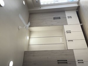 Room in 2.5 BHK Apartment at GLS Avenue 81, Sector 81 – for Sale