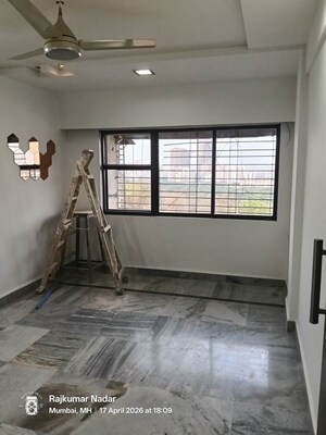 Room in  Pg at Iit Area – for Rent