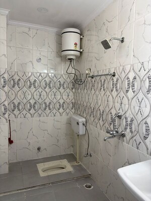 Bathroom in 3 BHK Builder Floor at Sector 46 – for Rent