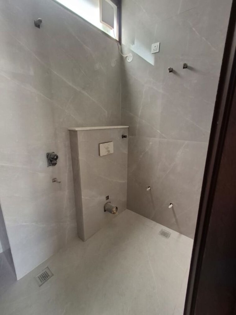 Bathroom, sector 34 4 Bedroom 2000 Sq.Ft. Independent House In Sector 34 Chandigarh 10333781