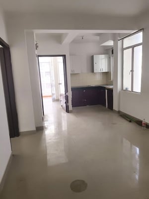 Room in 2 BHK Apartment at Zara Aavaas, Sector 104 – for Rent