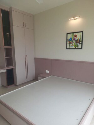 Room in 3 BHK Apartment at Supreme Estia Phase 1, Baner – for Rent