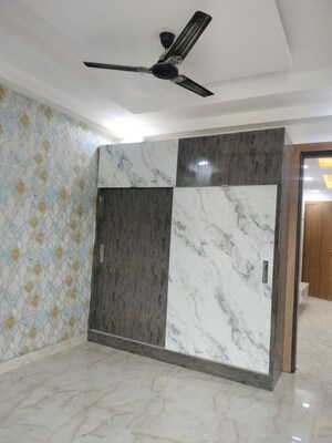 Room in 2 BHK Apartment at CRC Sublimis, Sector 1 Greater Noida – for Rent