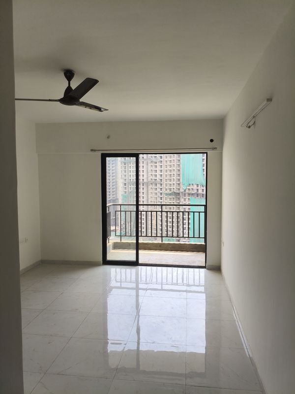 2 BHK + Extra Room Apartment For Rent in Runwal Gardens