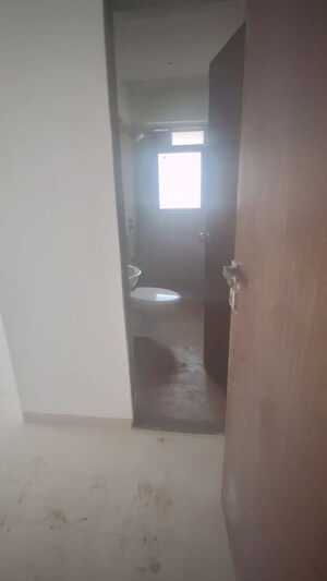 Room in 3.5 BHK Apartment at Richa Bougainvillea, Kalina – for Sale