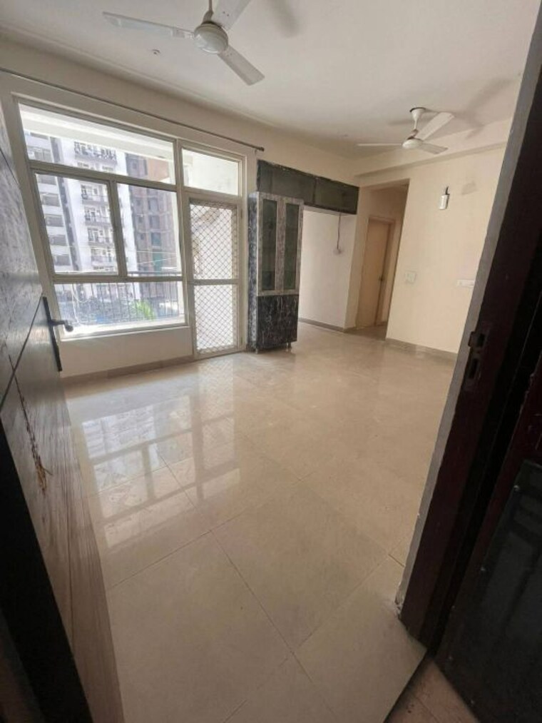 Room, radicon-vedantam 2 Bedroom 895 Sq.Ft. Apartment In Sector 16c Greater Noida Greater Noida 9306332