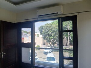 Room in 3 BHK Independent House at Sector 21 – for Rent