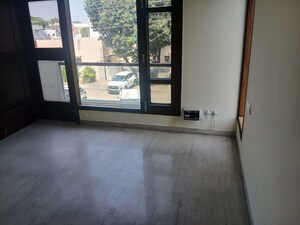 Room in 3 BHK Independent House at Sector 21 – for Rent
