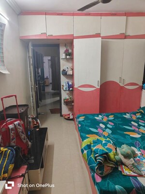 Master Bedroom in 2 BHK Apartment at Manavsthal Heights, Andheri East – for Rent