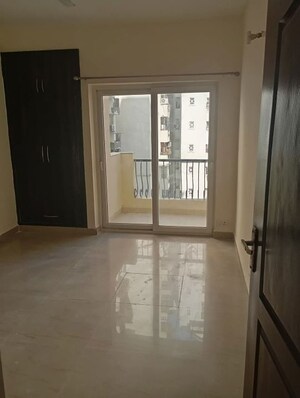 Room in 2 BHK Apartment at Nimbus The Hyde park, Sector 78 – for Rent