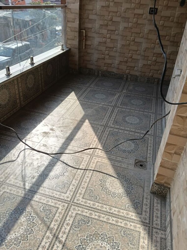 Bathroom, vaishali sector 6 3 Bedroom 1485 Sq.Ft. Builder Floor In Vaishali Sector 6 Ghaziabad 10333835