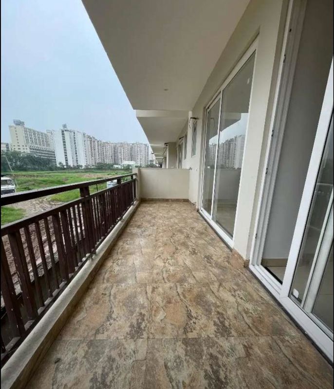3 BHK 1600 Sq.Ft. Apartment in Green Valley Residencia
