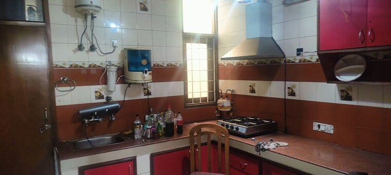Kitchen, kalkaji 3 Bedroom 1800 Sq.Ft. Builder Floor In Kalkaji Delhi 10333890