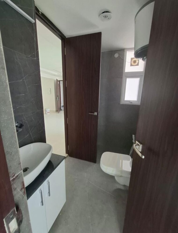 Washroom, hermitage-centralis 3 Bedroom 1700 Sq.Ft. Apartment In Vip Road Zirakpur 10333894