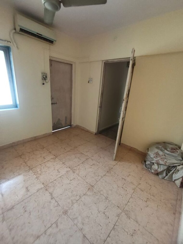 Room, manpada 1 Bedroom 450 Sq.Ft. Apartment In Manpada Thane 10333940