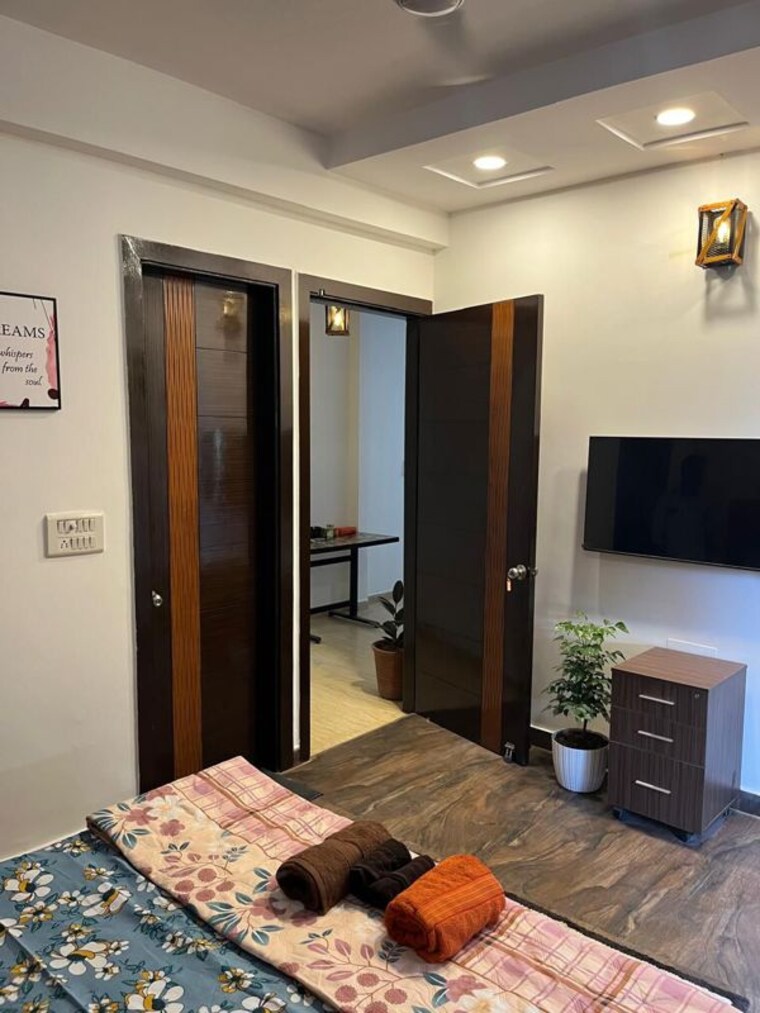Living Room, islampur 3 Bedroom 200 Sq.Yd. Builder Floor In Islampur Gurgaon 10333961