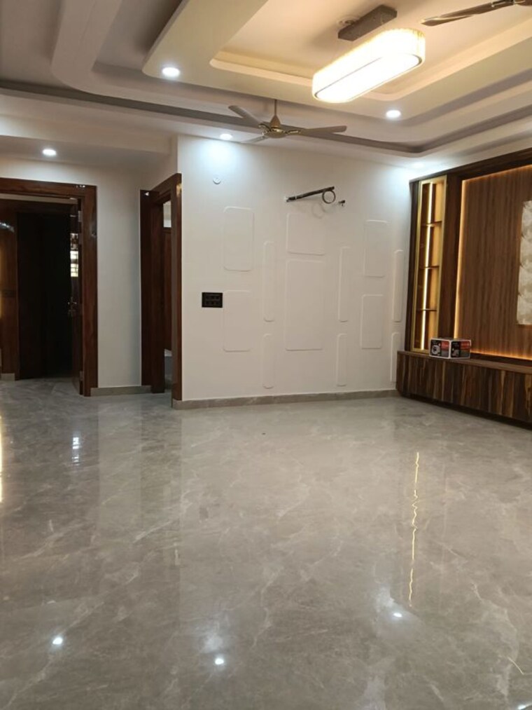 Room, vaishali sector 3 3 Bedroom 160 Sq.Yd. Builder Floor In Vaishali Sector 3 Ghaziabad 10333951