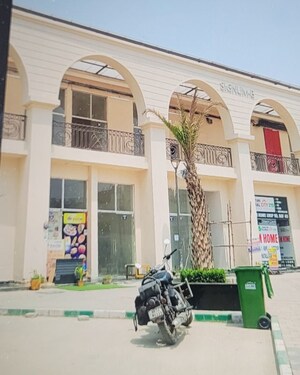  Shop For Sale in Signature Global The Millennia, Sector 37d