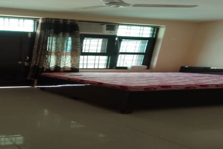 Living Room, sector 46 2 Bedroom 150 Sq.Yd. Builder Floor In Sector 46 Gurgaon 10334011