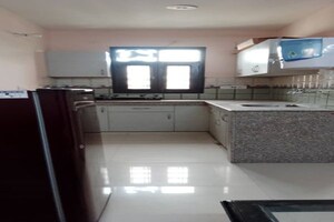 Kitchen in 2 BHK Builder Floor at Sector 46 – for Rent