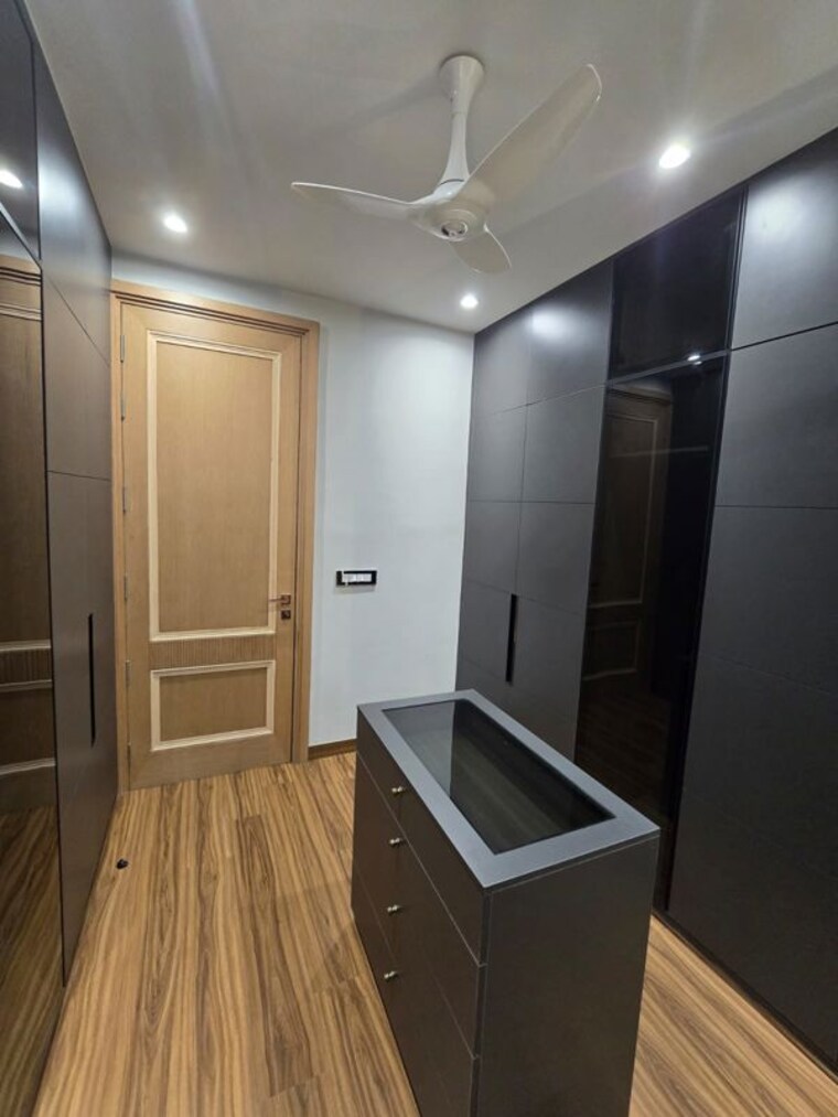 Kitchen, vaishali sector 4 4 Bedroom 200 Sq.Yd. Builder Floor In Vaishali Sector 4 Ghaziabad 10333988