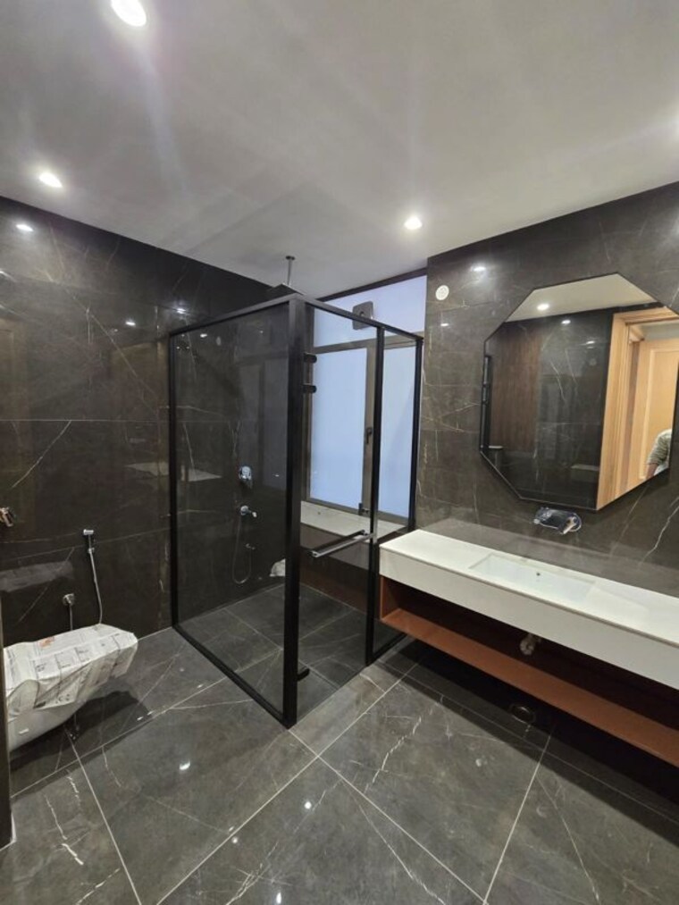 Kitchen, vaishali sector 4 4 Bedroom 200 Sq.Yd. Builder Floor In Vaishali Sector 4 Ghaziabad 10333988