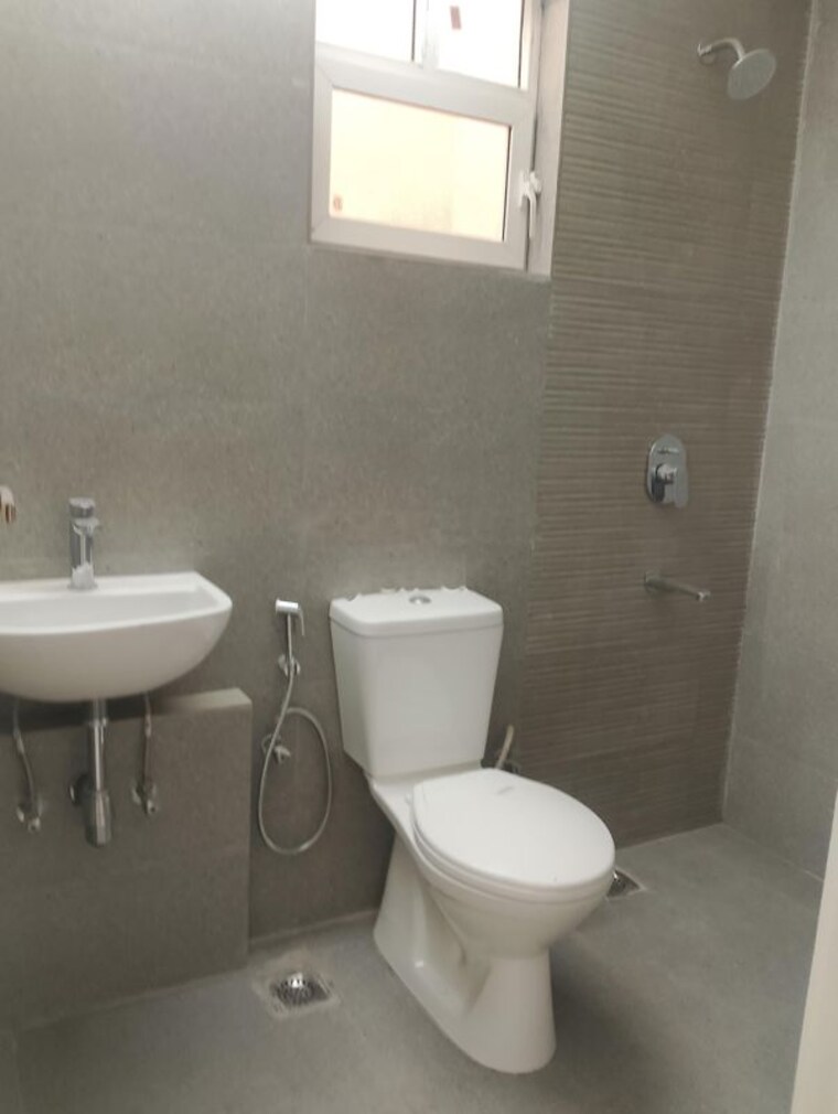 Bathroom, tulip-ace 3 Bedroom 2000 Sq.Ft. Apartment In Sector 89 Gurgaon 10333921