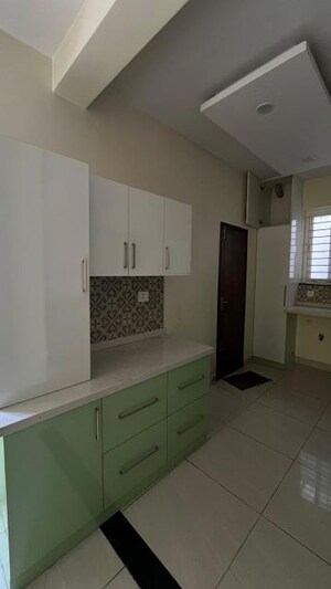 Bathroom in 4 BHK Villa at Citrus Polaris, Hennur – for Rent