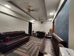 2 BHK Apartment For Rent in Parivar CHS Santacruz West
