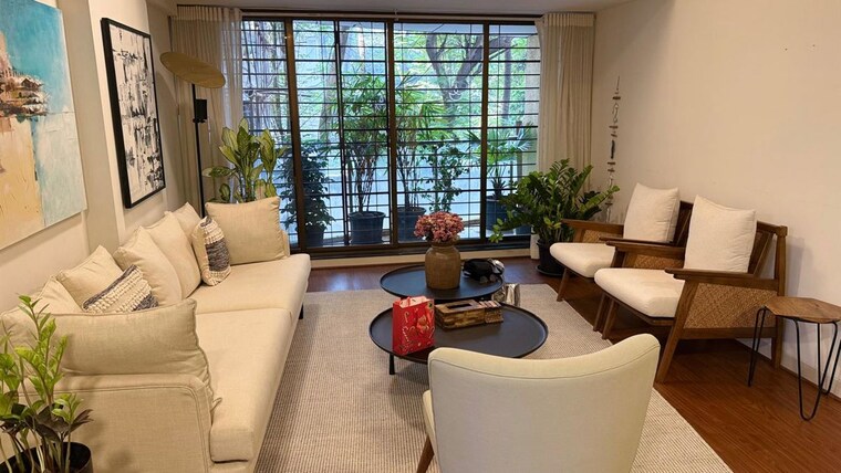 Team Area, bandra west 3 Bedroom 1300 Sq.Ft. Apartment In Bandra West Mumbai 10333918