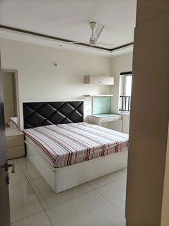 2 BHK + Pooja Room Apartment For Rent in Bhartiya City Nikoo Homes II