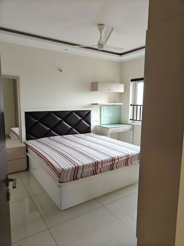 2 BHK + Pooja Room Apartment For Rent in Bhartiya City Nikoo Homes II