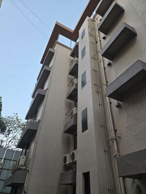 Staircase in 2 BHK Apartment at Ghatkopar East – for Rent