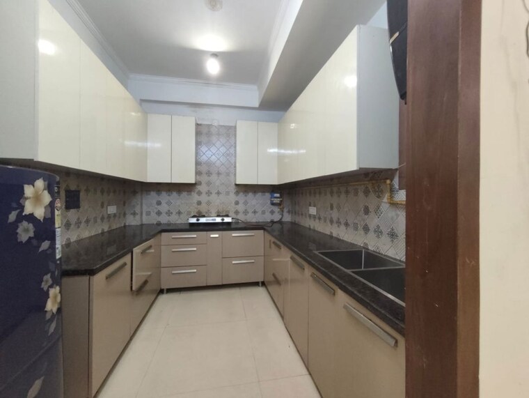 Kitchen, saket 3 Bedroom 1200 Sq.Ft. Independent House In Saket Delhi 10334121