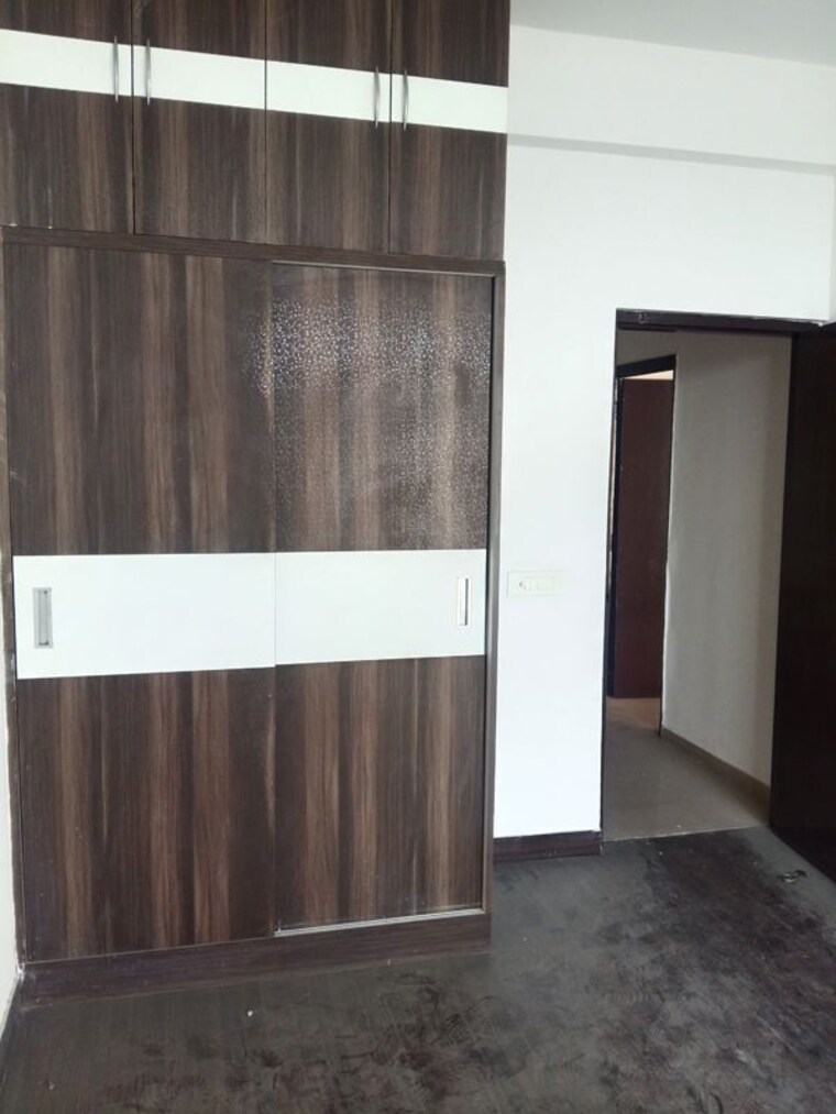 Room, sector 16c greater noida 3 Bedroom 1370 Sq.Ft. Apartment In Sector 16c Greater Noida Greater Noida 10334136