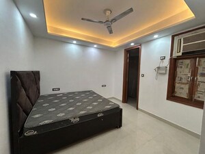 Bedroom in 3 BHK Independent House at Saket – for Rent