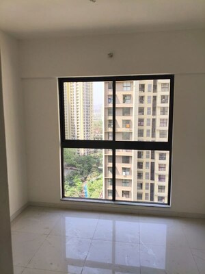 Room in 1.5 BHK Apartment at Runwal Gardens, Dombivli East – for Rent