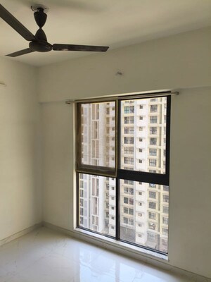 Room in 2 BHK Apartment at Runwal Gardens, Dombivli East – for Rent