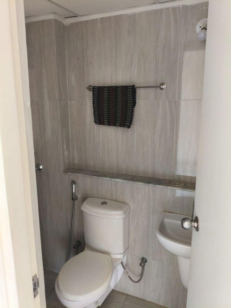 Bathroom, runwal-gardens 2 Bedroom 850 Sq.Ft. Apartment In Dombivli East Thane 10334163