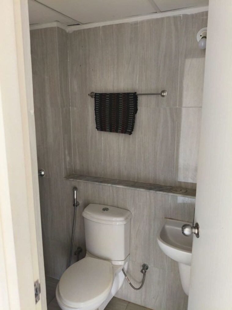 Bathroom, runwal-gardens 2 Bedroom 850 Sq.Ft. Apartment In Dombivli East Thane 10334163
