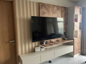 Furnished Amenities in 3 BHK Apartment at M3M Heights, Sector 65 – for Rent